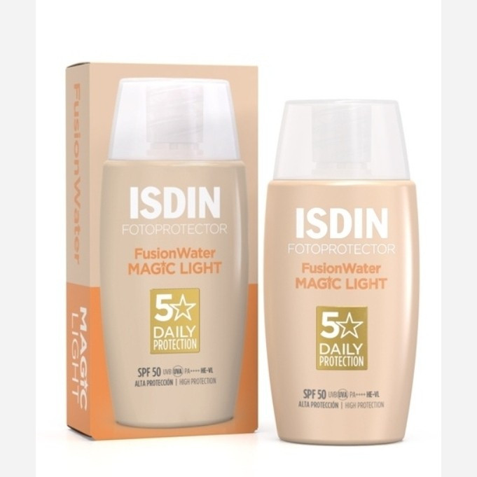 ضد آفتاب فیوژن واتر رنگی لایت مجیک ایزدین (Isdin Fusion Water Magic Light SPF 50)(اورجینال تضمینی)